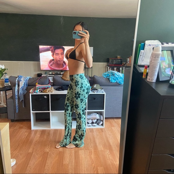 Flare pants - Picture 4 of 8